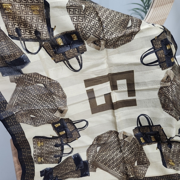 FENDI SCARF - Picture 5 of 5